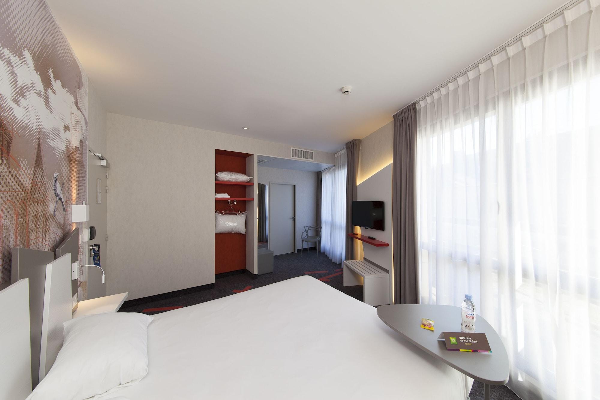 Ibis Styles Poitiers Centre Hotel Kültér fotó