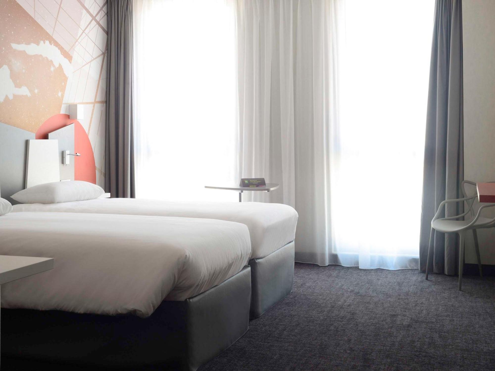 Ibis Styles Poitiers Centre Hotel Kültér fotó